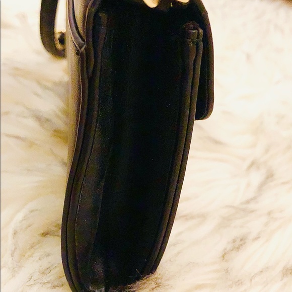 Express crossbody bag - Picture 3 of 13